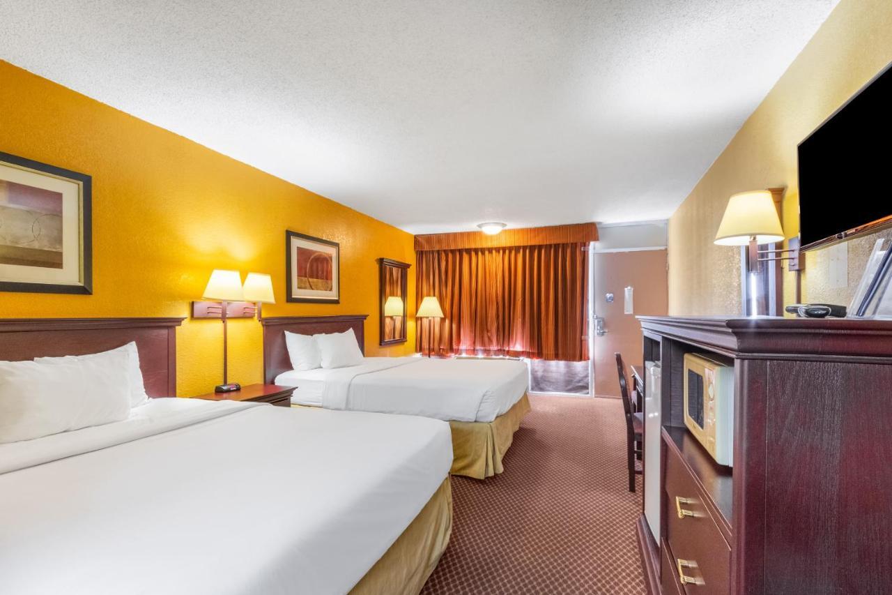 Americas Best Value Inn Of Elk City Exterior photo